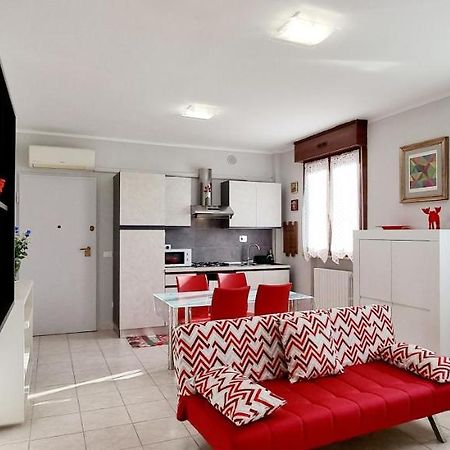 Guest Holiday Bari Reggio Emilia Bagian luar foto